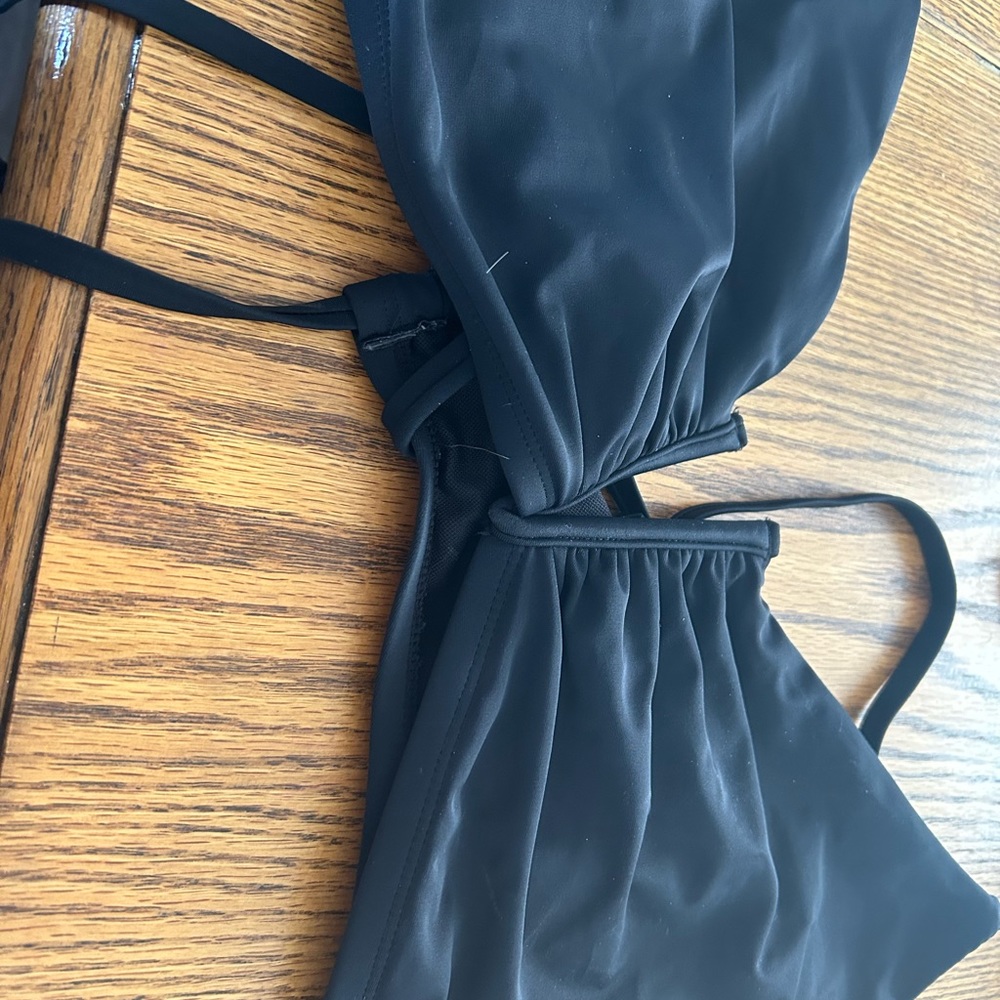 I am dealing a women plus size swim top time and try
